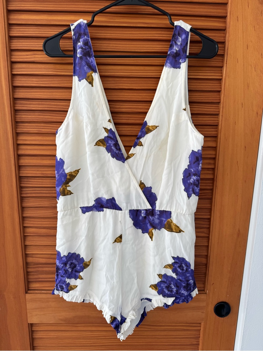 WINSTON WHITE Floral V-Neck White Romper with Purple Print
